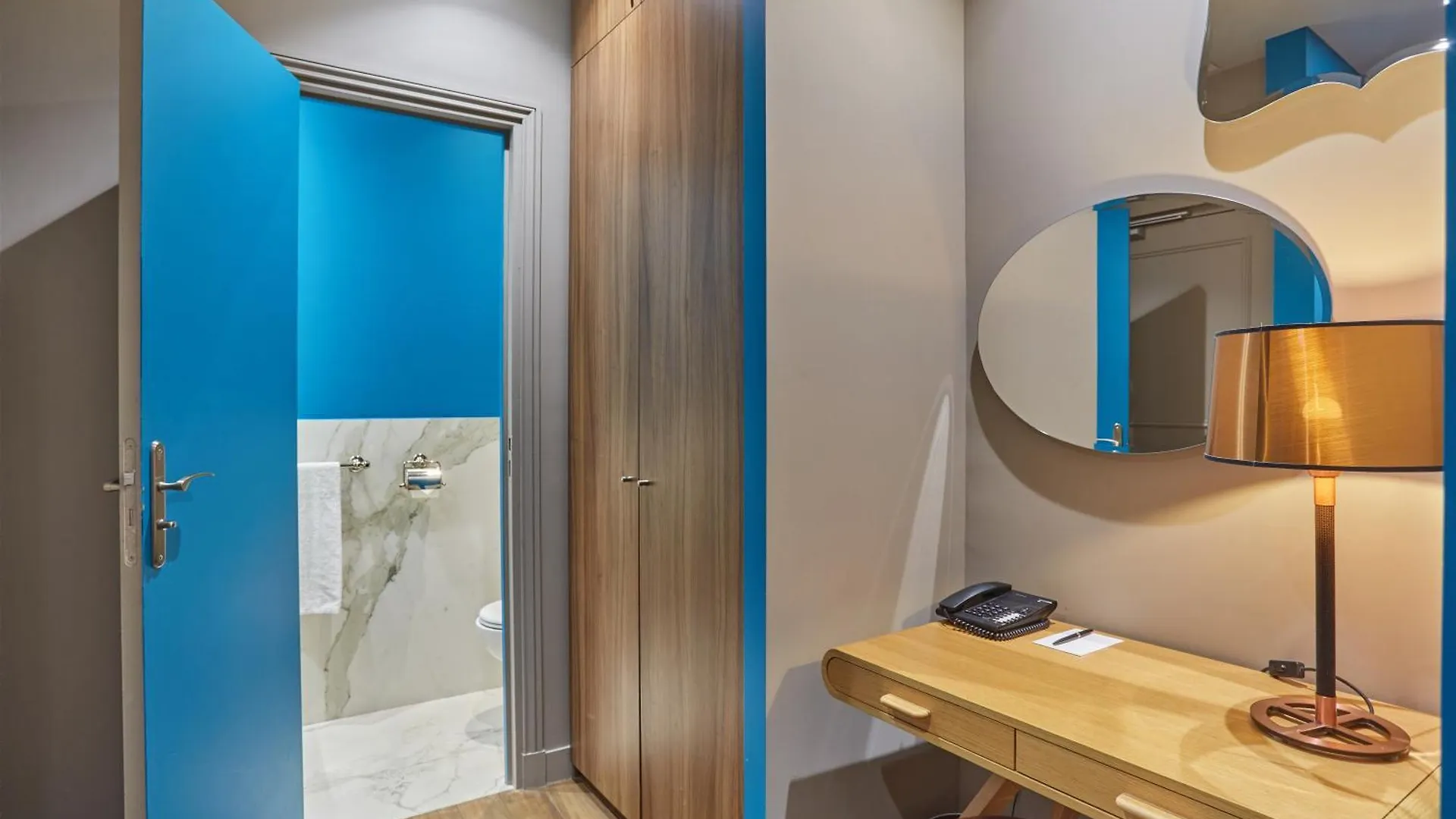 Le Robinet D'or Canal Saint Martin Hotel Paris