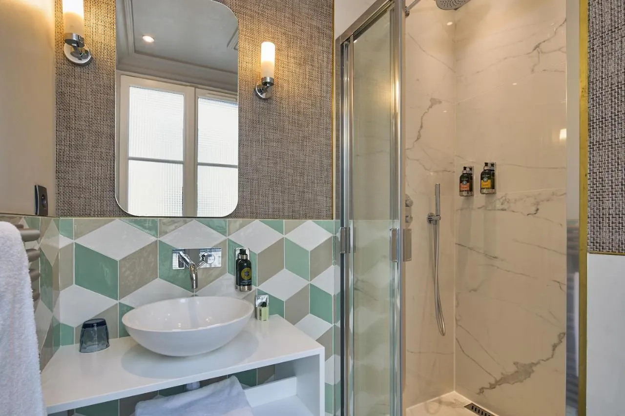 Le Robinet D'or Canal Saint Martin Hotell 3*