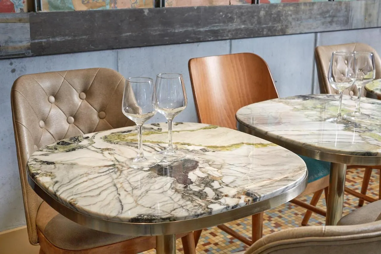 Le Robinet D'or Canal Saint Martin Hotel Parijs