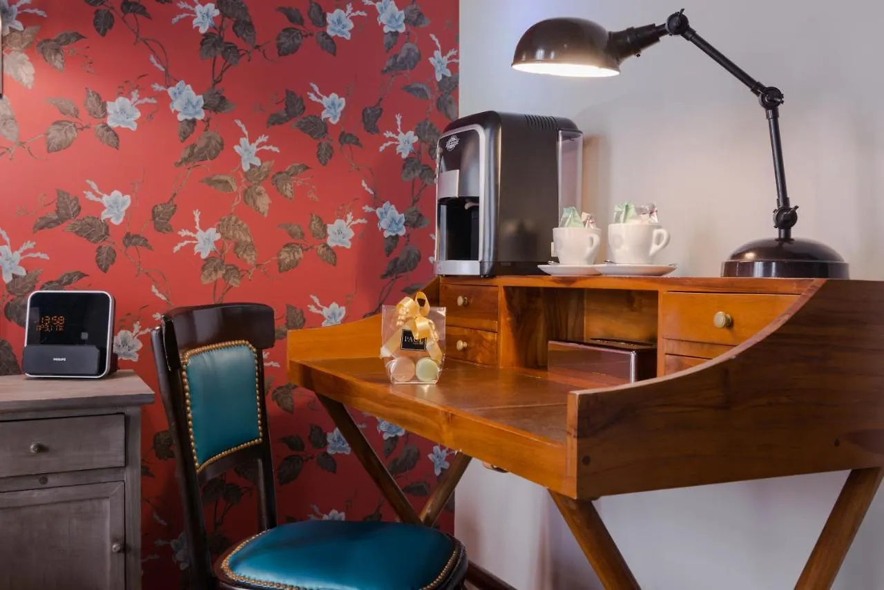Le Robinet D'or Canal Saint Martin Hotel Parijs